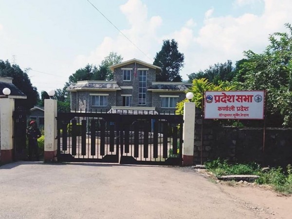 कर्णाली सरकारले कोरोनाबाट मृत्यु भएका परिवारलाई एक लाख रुपैयाँ दिने