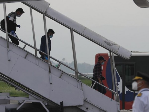 भारतबाट आउने हवाई यात्रु यी ८ वटा होटेलमा मात्र क्वारेन्टिन बस्नु पर्ने 