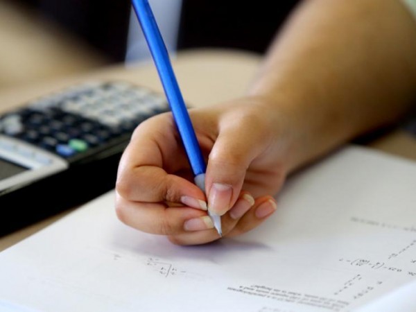 एसईई र कक्षा १२ को परीक्षा स्थगित गर्ने निणर्य 