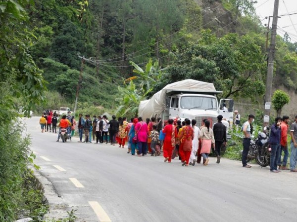 प्रहरीले डुवान परेको क्षेत्रमा स्थानीयलाई नजान गर्यो आग्रह