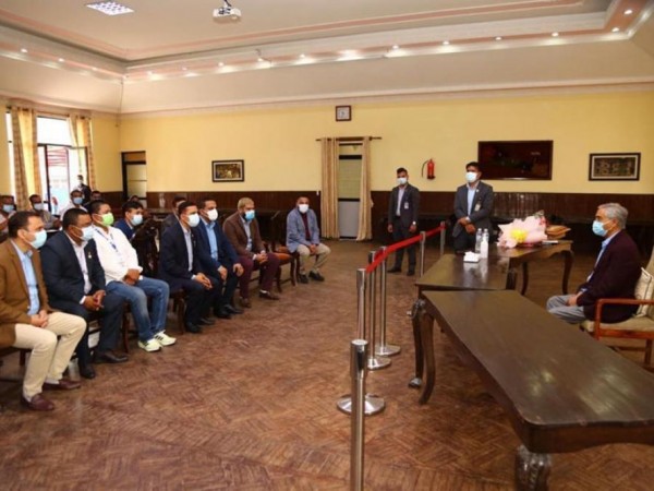 शिक्षा ऐन व्यवसायीमैत्री बनाउन प्रधानमन्त्रीलाई नेकाको आग्रह