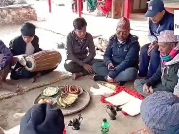 लोप हुदै गएकाे संस्कृतिलाई जाेगाउदै रामेछाप गाेठगाउँ- गाेठपानीका नेवार समुदाय