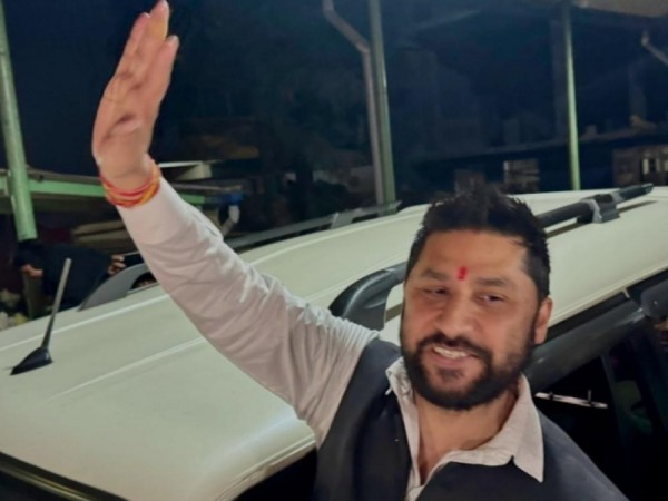 सुप्रिम सहकारी ठगी र संगठित अपराधसम्बन्धी कसुरमा रास्वपाका सभापति लामिछानेलाई थुनामा पठाउने उच्च अदालतको आदेश  ।