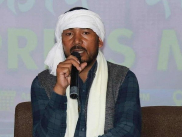 राष्ट्रिय थारू कलाकार मञ्चले विश्व संगीत दिवसको अवसरमा काठमाडौंमा बृहत साँस्कृतिक कार्यक्रम गर्दै ।