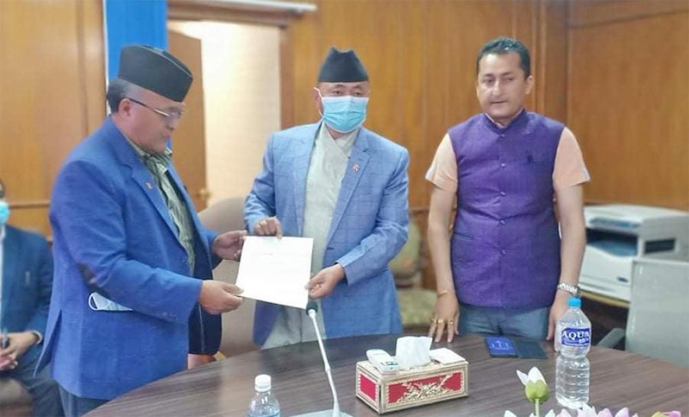गाडी भाडा बढाउन व्यवसायीको माग