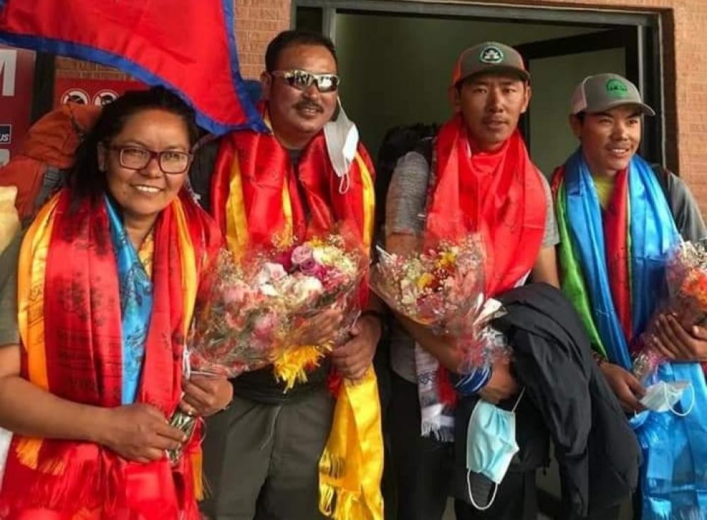 जोखिमपूर्ण अन्नपूर्ण हिमाल चढ्न सफल शर्मिला तामाङको भव्य स्वागत 