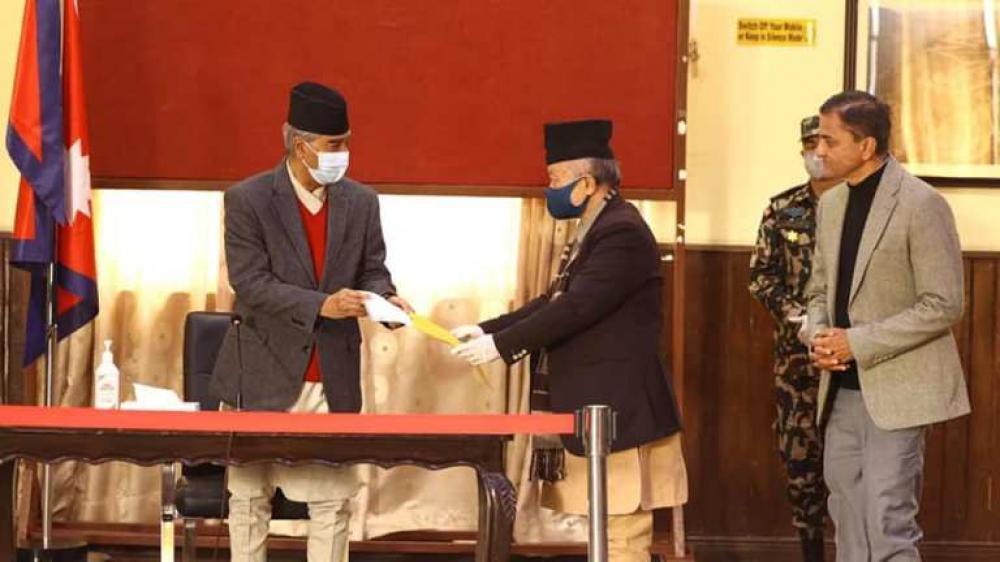 प्रधानमन्त्री देउवालाई बुझाए स्वास्थ्य तथा जनसंख्या विभागले तयार पारेको ध्यानाकर्षण पत्र