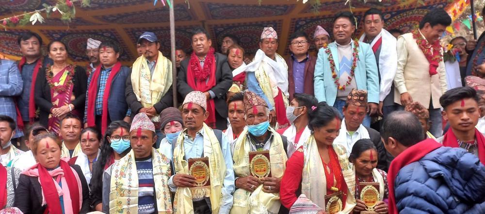 दोलखा जिल्लाको उत्तरी भागमा एमाले प्रवेश गर्नेहरुको लहर