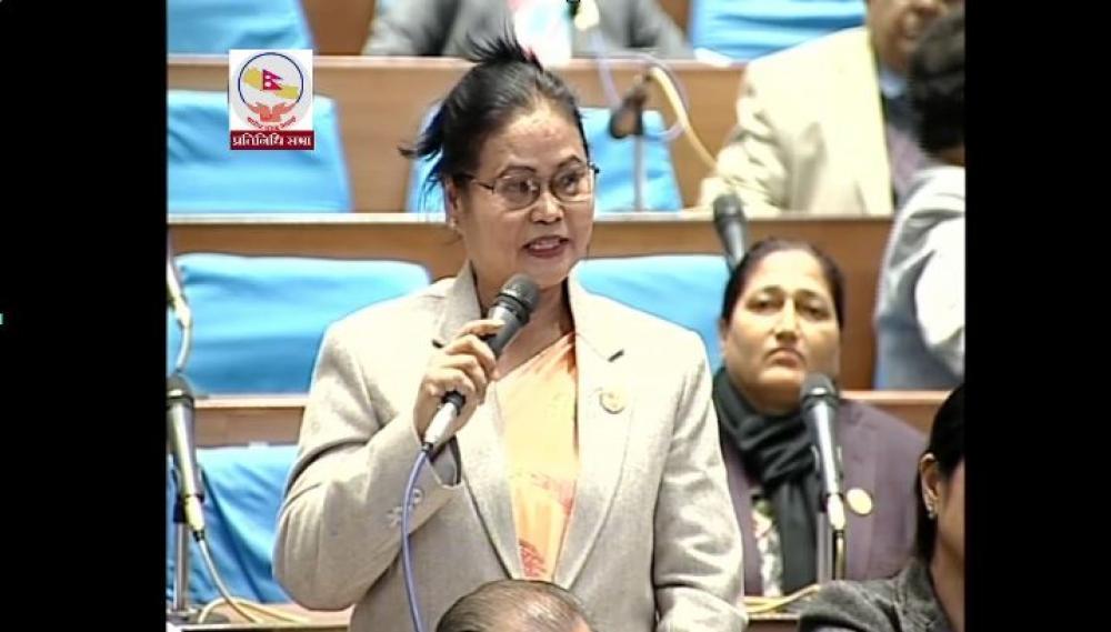 ललिता निवास जग्गा किर्तेमा मन्त्रीहरुलाई सुनपानी छर्किएर चोख्याइएकाे सांसद भगबती चौधरीकाे दावी