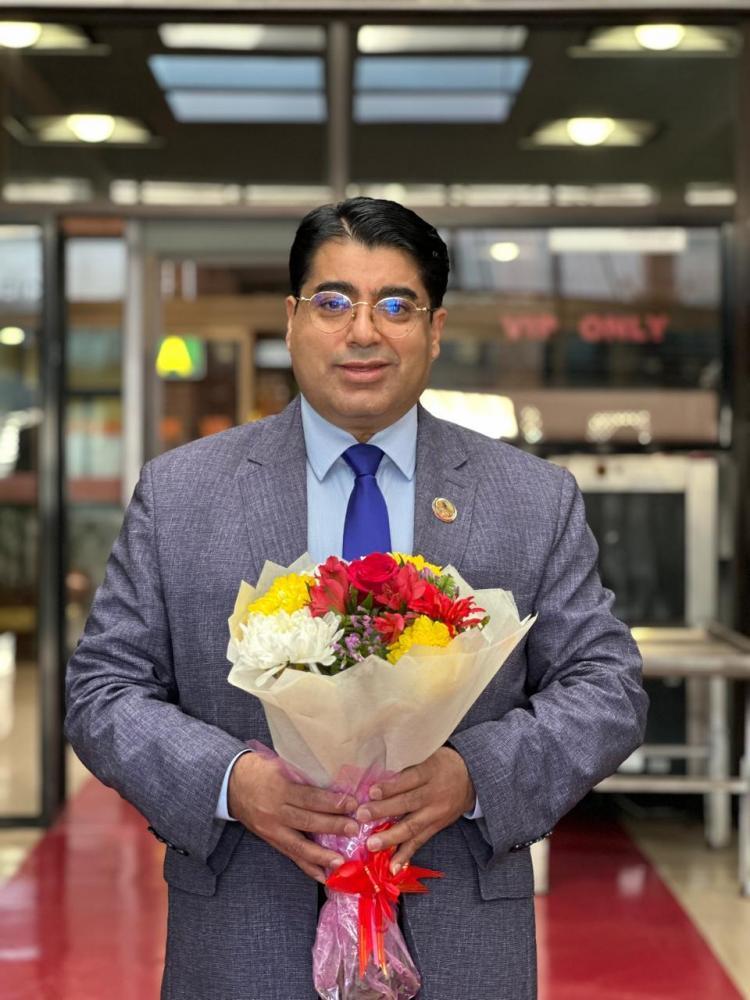 अमेरिकी राष्ट्रपति  ट्रम्पको सपथ ग्रहणमा सहभागी हुन सांसद  ढकाल अमेरिका प्रस्थान ।