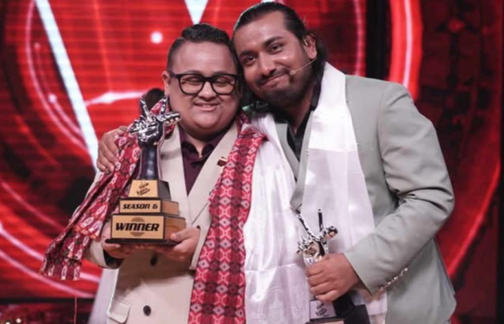 प्रशेष पाण्डेले जित्न सफल भए भ्वाइस अफ नेपाल सिजन -छ काे उपाधि ।