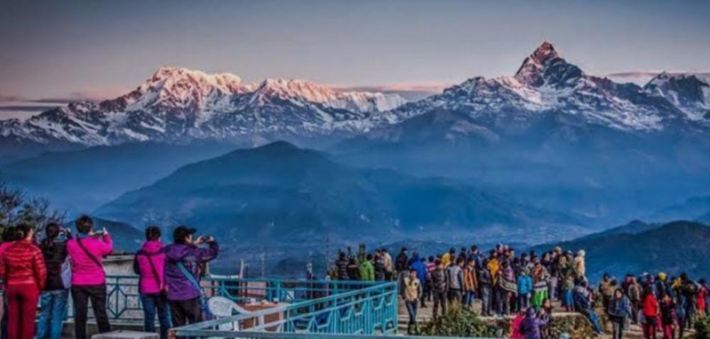 नेपाल भ्रमण गर्ने पर्यटकहरूकाे उल्लेख्य आवागमन अक्टोबरमा मात्रै डेड लाखकाे हाराहारीमा नेपाल भित्त्रीए।