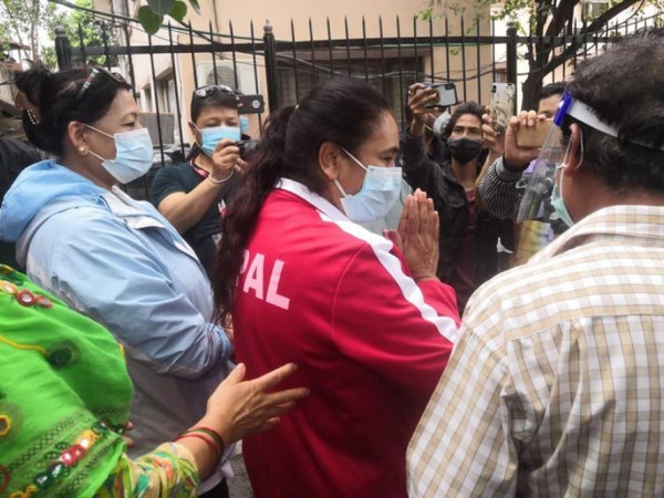 जातीय विभेदका कारण कोठा नदिएको अभियोगमा पक्राउ परेकी घरबेटी थुनामुक्त