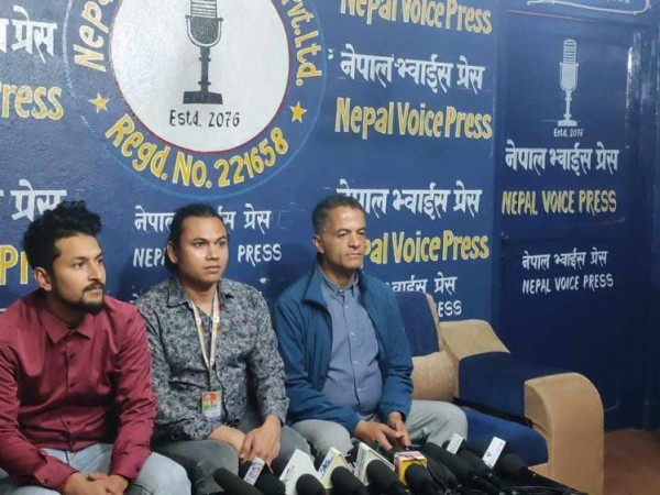 नाबालिका समलिङ्गी महिला जोडी माथि कुटपिट : प्रहरी र मानव अधिकारमा उजुरी