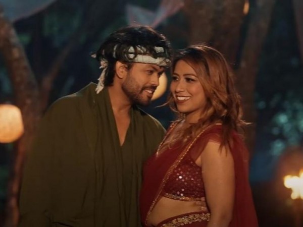 चाैधरीकाे स्वर तथा भण्डारीको शव्द /संगीत रहेकाे गित बाबुजी सार्वजनिक ।