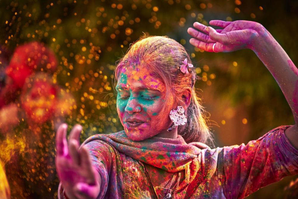 दुई वर्षपछि होली मनाउँदै विराटनगर