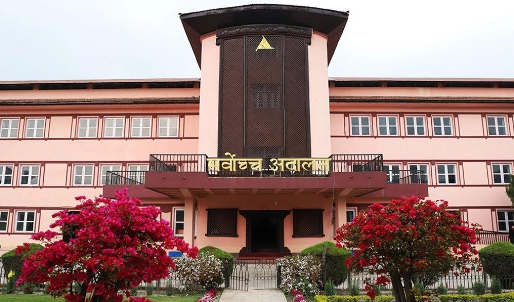 पतिलाई गैरकानुनी थुनामा राखिएको भन्दै सर्वोच्चमा रिट