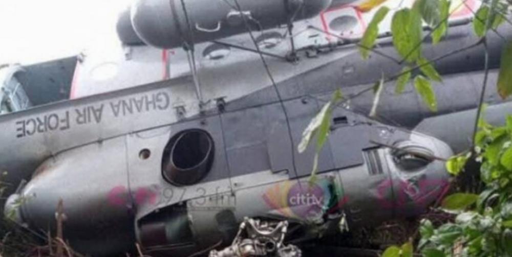 घानामा सैनिक हेलिकप्टर दुर्घटना हुदा दुई मन्त्रीसहित आठ जनाकाे मृत्य ।